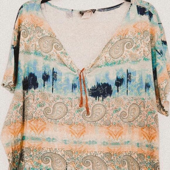 Vintage Y2K Paisley Keyhole Tie Front Tee – Boho 3X Frilly Trim (Sz 3X) - Picture 1 of 5